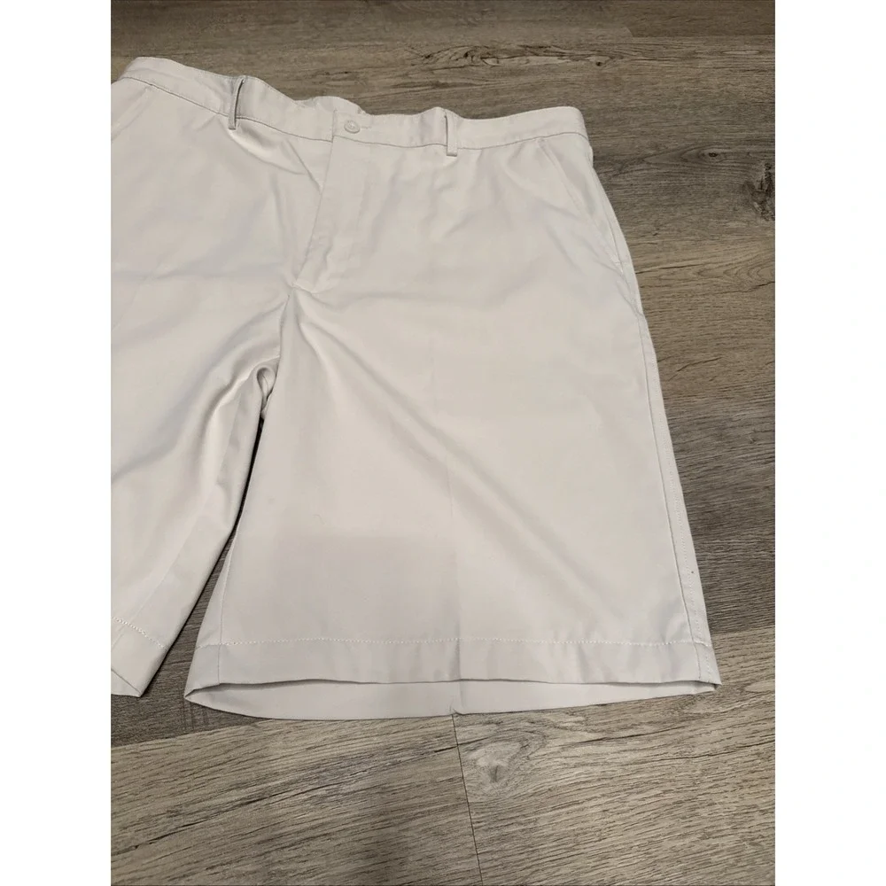 Bolle Mens Golf Tech Shorts‎ Size 40 Tan Summer Light Weight
